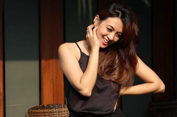 Yeyen yang masih bugar sampai usia kepala 4