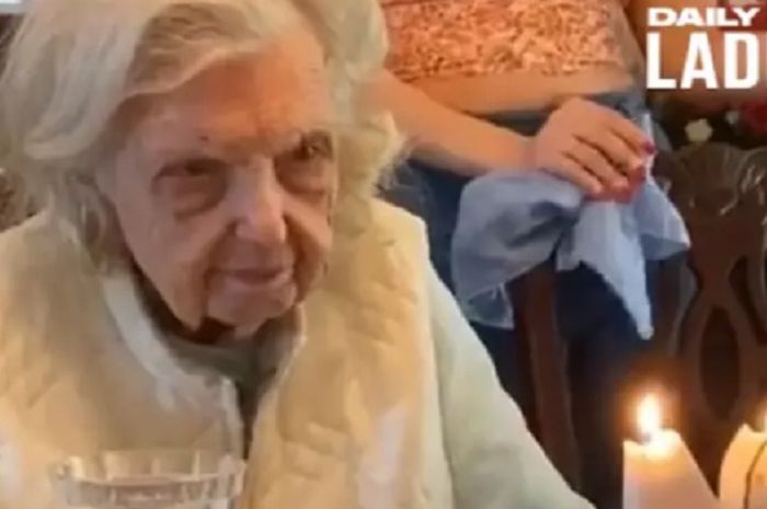 Nenek Viral di Ulang Tahun ke 94