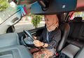 Mengemudi Mobil Setiap Hari? Awas Risiko Sakit Punggung yang Menyakitkan