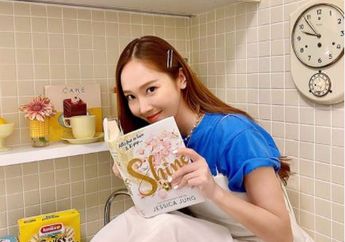 Jessica Jung dan 8 Idol KPop yang Berhasil Merilis Buku Mereka Sendiri. Ada Idolamu?