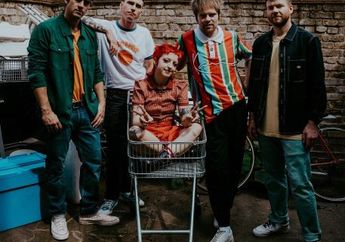 Enter Shikari Merilis Single Baru Bareng Cody Frost Bertajuk 'Bull'