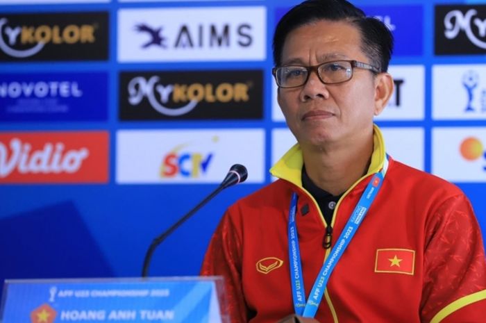 Pelatih Timnas U-24 Vietnam, Hoang Anh Tuan,