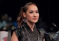 BCL Tampil Seksi dengan Brand Balenciaga Seluruh Tubuh, Intip Total Harga yang Dikeluarkan dalam Satu Outfit!