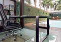 Tren Desain Lantai Kaca Makin Memesona, Jenis Laminate Paling Ideal