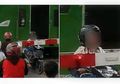 Foto Pengendara Motor Berhenti Dekat Pintu Perlintasan KA, Catat! Ini Aturan dan Sanksinya, Jika Melanggar Anda Bisa Dipenjara