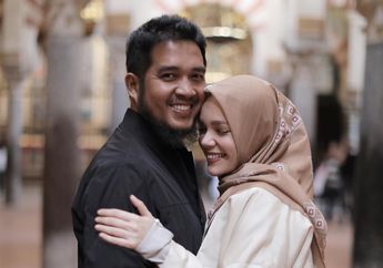Dua Kali Pindah Kepercayaan, Dewi Sandra Kini Miliki Rumah Mewah Setelah Nikahi Petinggi Grand Indonesia! Dapurnya Luas Banget