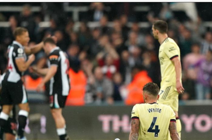 Ekspresi kekecewaan pemain Arsenal usai dikalahkan Newcastle United pada pekan ke-37 Liga Inggris 2021-2022, Selasa (17/5/2022) dini hari WIB.