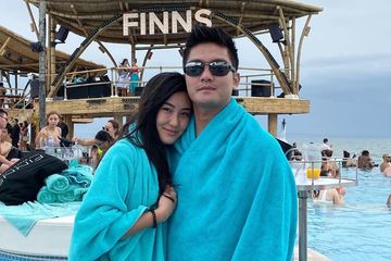Sempat Cemburu Buta Hingga Berantem Dengan Ayu Ting Ting Inilah Sosok Kekasih Boy William Ternyata Bukan Cewek Sembarangan Anak Konglomerat Terkenal Semua Halaman Pop Grid Id