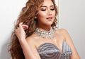 Rela di Rumah Aja, Lihat Tampilan Rumahan Ayu Ting Ting Saat Asyik Bikin Pancakes di Dapur, Tetap Modis?