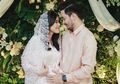 Lihat Cantiknya Tampilan Santun Syahnaz Saat Acara Tasyakuran 4 Bulan Kehamilan Anak Kembar