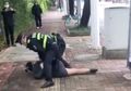 Dibekuk Bak Penjahat Kriminal, Beginilah Polisi di China Mengamankan Pasien Virus Corona yang Menolak Menggunakan Masker