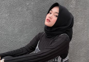 Tampil Kece Pakai Outfit Hitam ala Putri Delina. Intip 5 Inspirasinya!