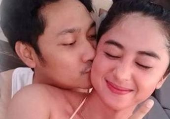 BERITA TERPOPULER: Dewi Perssik Telah Coba Berbagai Macam Gaya Bercinta Untuk Puaskan Angga Wijaya, Tapi... | Bharada E Mengaku Belum Pernah Tembak Orang Sebelum Kasus Brigadir J