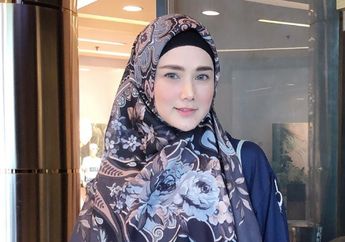 Tangis Pecah Saat Ceritakan Perjalanan Hijrahnya, Mulan Jameela Tampil Santun dengan Gamis Syar'i Saat Kajian Tuai Pujian