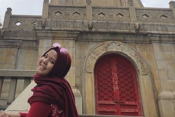 Arofatul Uqufah, mahasiswa yang kuliah di China berhasil pulang ke Jember.