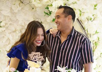 Setelah Disalahkan Dalam Insiden Kupas Salak, Ardi Bakrie Lagi-Lagi Buat Nia Ramadhani Malu Karena Bahas Soal 'Fantasi' di Restoran: 'Apa Sih!'