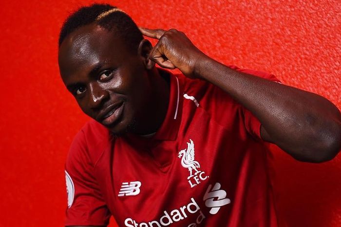 Sadio Mane tak ragu untuk ikut bersih-bersih toilet Masjid