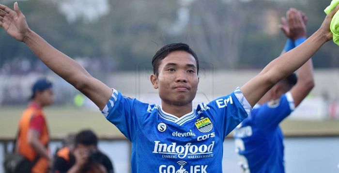 Pemain muda Persib yang dipercaya Robert Alberts memperkuat tim senior Maung Bandung, Mario Jardel.