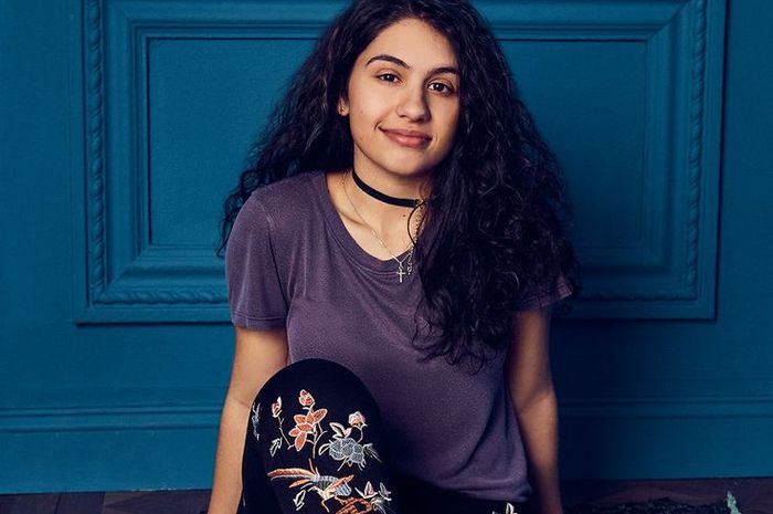 14 Fakta Menarik Penyanyi Alessia Cara yang Mungkin Belum Kita Tahu