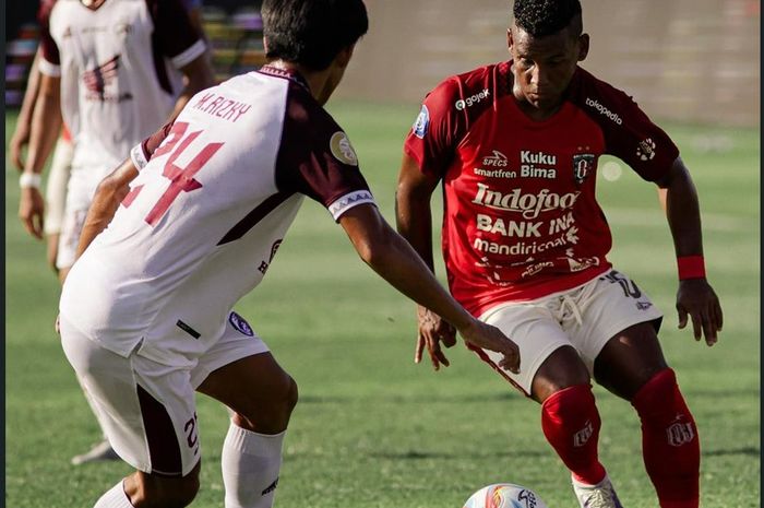 Suasana pertandingan antara Bali United melawan PSM Makassar pada laga pekan ke-8 Liga 1 2023/2024 di Stadion Kapten I Wayan Dipta, Jumat (11/8/2023).