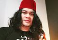 Lihat Masih Banyak Orang Keluar Saat PSBB, Mbah Mijan: 'Ya Allah Lindungilah Semuanya'