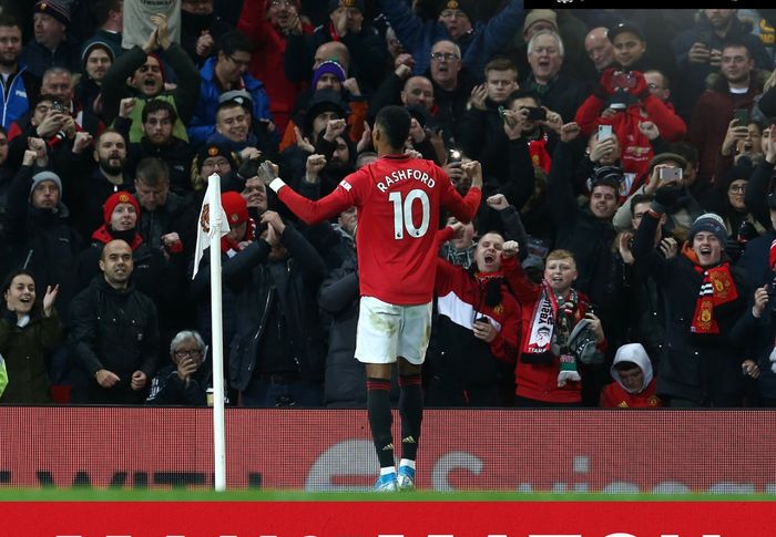 Penyerang Manchester United, Marcus Rashford, merayakan gol yang dicetak ke gawang Tottenham Hotspur dalam laga Liga Inggris di Stadion Old Trafford, Rabu (4/12/2019).