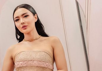 Gaya Seksi Wika Salim Saat Bulan Puasa Jadi Sorotan