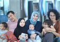 'Kruntelan' Tidur Sekasur di Ruang TV Bersama 4 Anak dan Suami Jadi #FamilyQuality Ala Zaskia Adya Mecca Selama Pandemi, 'Enak Jadi Ngeriung'