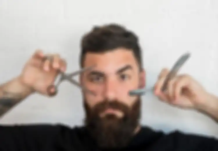Arti Mimpi Potong Rambut Sendiri, Pertanda Untung atau Justru Buntung?