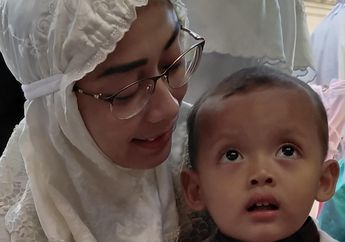 'Saya Dengar Ada Bisikan' Istri Buya Arrazy Hasyim Bacakan Al-Fatihah Sebelum Anaknya Tertembak Senpi, Foto Sosoknya Dibanjiri Doa