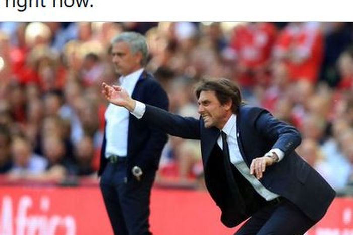 Ekspresi Jose Mourinho dan Antonio Conte saat mendampingi timnya di pinggir lapangan.