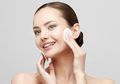 Pilihan Skincare Hilangkan Bekas Jerawat di Minimarket, Dari Face Wash Sampai Serum!