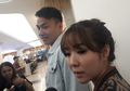 Wijin Takut Jarum Suntik, Ini yang Dilakukan Gisel untuk Menenangkan Kekasihnya