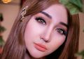 Tampil Seksi ala Kylie Jenner, Penampilan Lucinta Luna Justru Banjir Pujian Netizen!