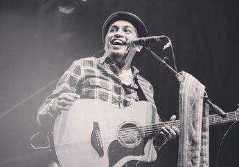 Penulis Ika Natassa Bongkar Fakta di Balik Lagu "Kembali ke Awal", Soundtrack Film Twivortiare yang Dinyanyikan Glenn Fredly