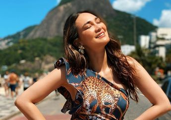 Sudah Move On dari Reino Barack dan Kini Fokus Bahagiakan Diri Sendiri, Luna Maya Kepergok Pakai Dompet Seharga Rp 46,5 juta, Netizen: Dompetnya Dapet Motor Dua!