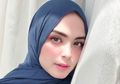 5 Cara Agar Rambut Tidak Mudah Lepek dan Bau Apek Meski Pakai Hijab Seharian, Coba Mulai Besok Deh!