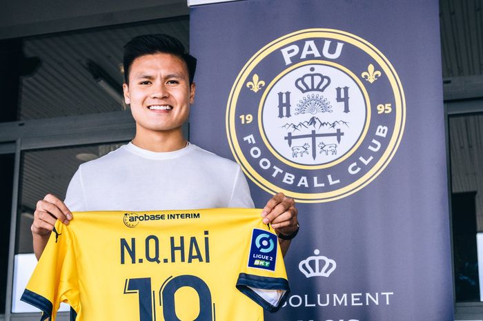 Bintang timnas Vietnam, Nguyen Quang Hai saat diperkenalkan klub Prancis, Pau FC.