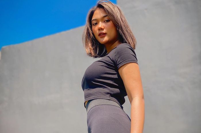Sampai Bra Terlihat Intip Gaya Marion Jola Pakai Baju Sampai Bra Terlihat Intip Gaya Marion Jola Pakai Baju