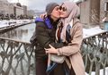 Irwansyah Kecolongan Elus Perut Sang Istri, Zaskia Sungkar Sudah Hamil 2 Bulan?