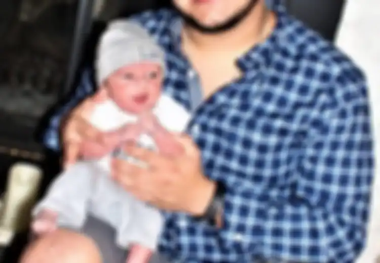 Bayi Ini Tewas Terhimpit Tubuh Ayahnya Saat Tidur Bersama: Tidur Bersama Bayi Memang Baik, Tapi Pastikan Anda Lakukan Ini