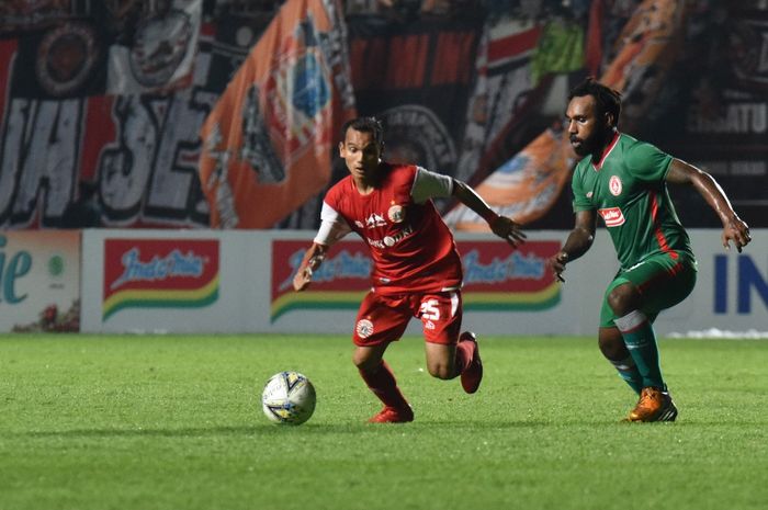 Aksi Riko Simanjuntak pada laga Persija Jakarta kontra PSS Sleman di Stadion Maguwoharjo, Sleman, Jumat (15/3/2019).