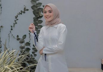 Inspirasi Tampil Modis dengan Paduan Tunik ala Vebby Palwinta, Contek deh!