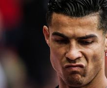 Kobaran Api di Tubuh Man United, Ronaldo Harus Jadi Pemadam dan Pergi