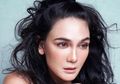 Biar Nggak Ketinggalan Tren, Ini 3 Cara Mudah Membuat Makeup Freckles!