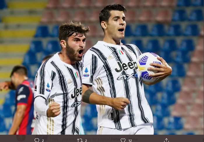 Alvaro Morata merayakan gol yang dicetaknya dalam laga Crotone vs Juventus di Liga Italia, Sabtu (17/10/2020) di Ezio Scida.