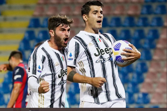 Alvaro Morata merayakan gol yang dicetaknya dalam laga Crotone vs Juventus di Liga Italia, Sabtu (17/10/2020) di Ezio Scida.