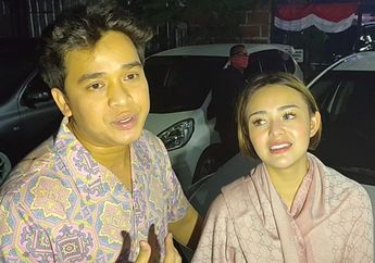 Sumringah Kenalkan Amanda Manopo pada Mantan Pacarnya, Billy Syahputra Malah Mati Kutu Saat Disentil Elvia Cerolline: Jangan Mau Lama-lama Dipacarin!