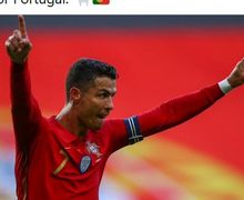 Muka Masam Cristiano Ronaldo Melihat Cola saat Konferensi Pers