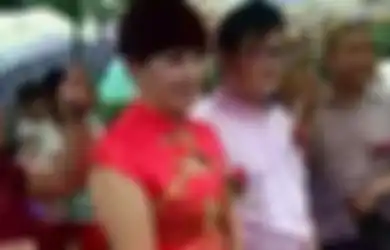 Bukan Pernikahan Beda Usia Biasa, Pria 27 Tahun Ini Nikahi Wanita Berusia 52 Tahun ini Bikin Gempar Setelah Orang-orang Tahu Identitas Asli Kedua Pasangan Tersebut